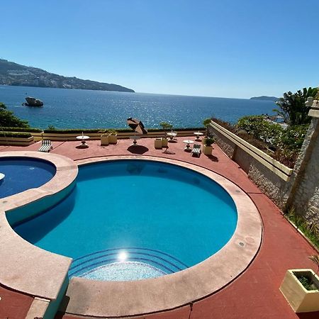 Hotel Nikko Acapulco Exterior photo